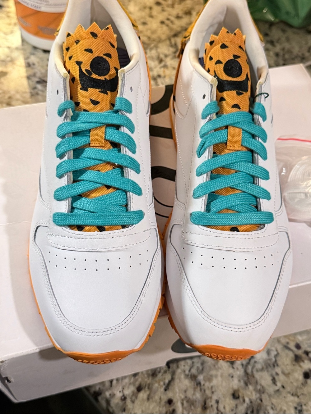 Flintstones Meet Jetsons x Reebok Classic